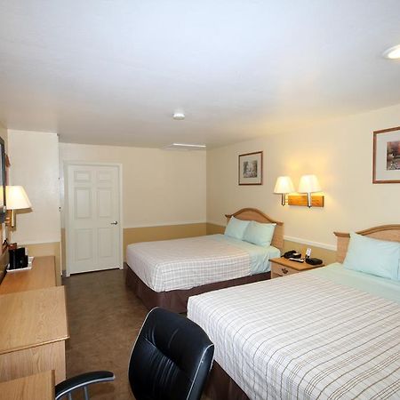 Edinburg Executive Inn Dış mekan fotoğraf