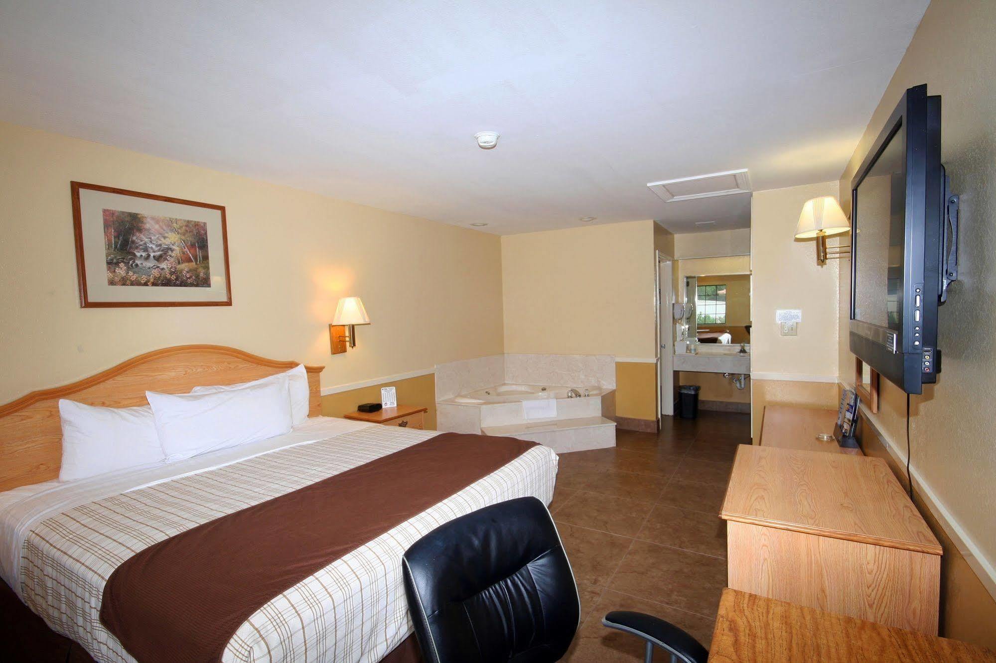 Edinburg Executive Inn Dış mekan fotoğraf